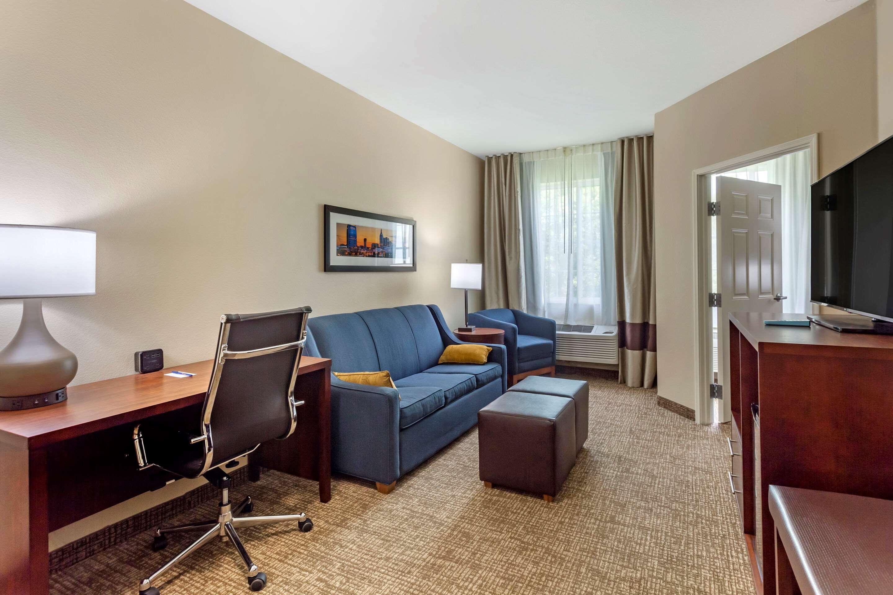 Comfort Suites Clarksville Exteriör bild