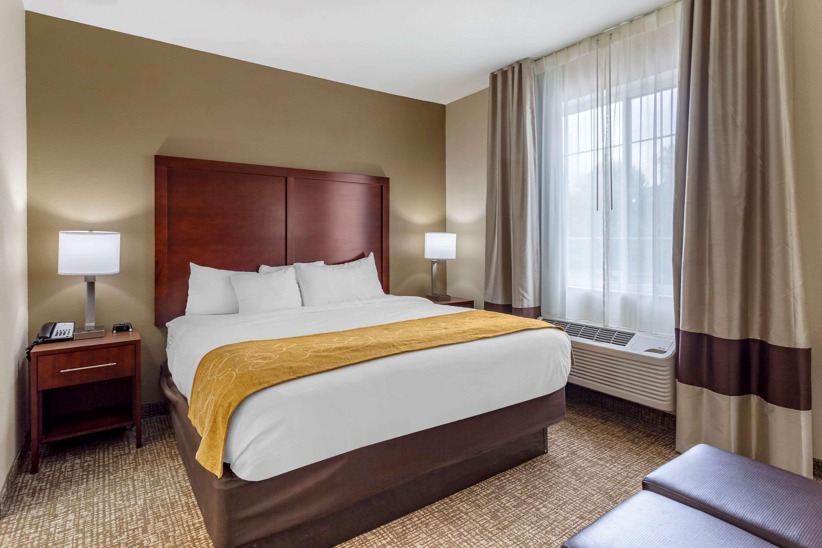Comfort Suites Clarksville Exteriör bild