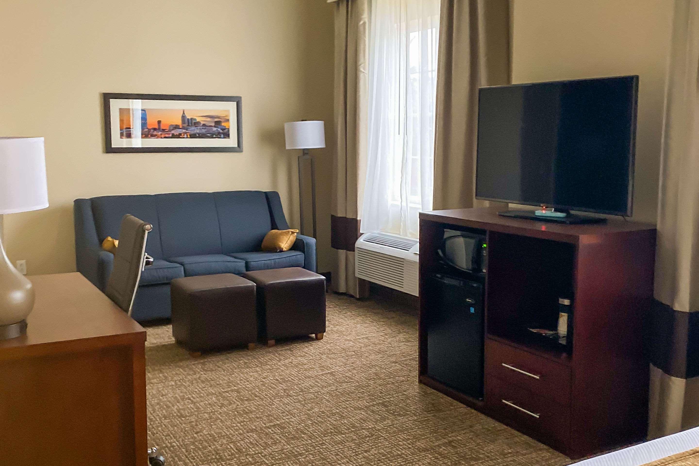 Comfort Suites Clarksville Exteriör bild