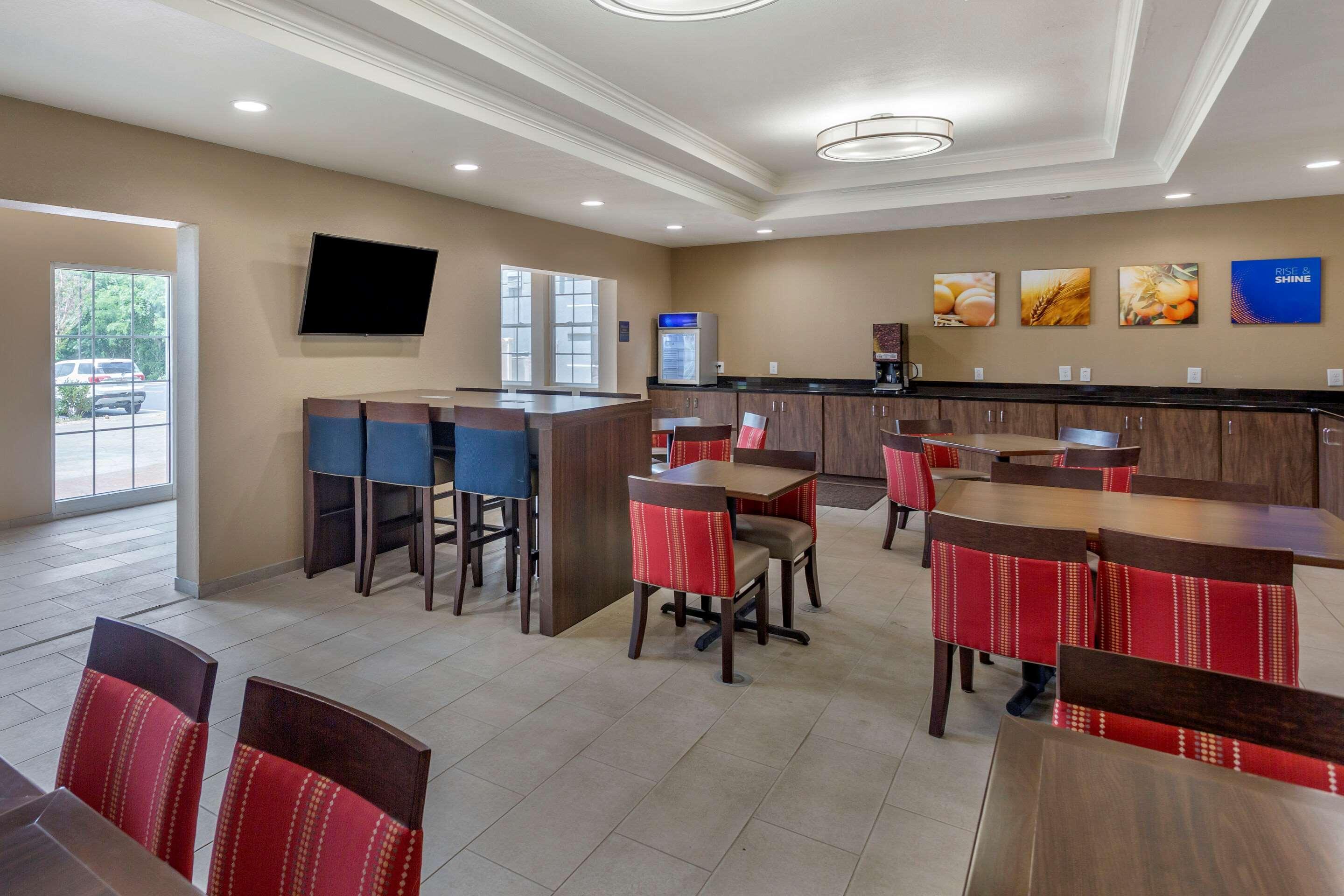 Comfort Suites Clarksville Exteriör bild