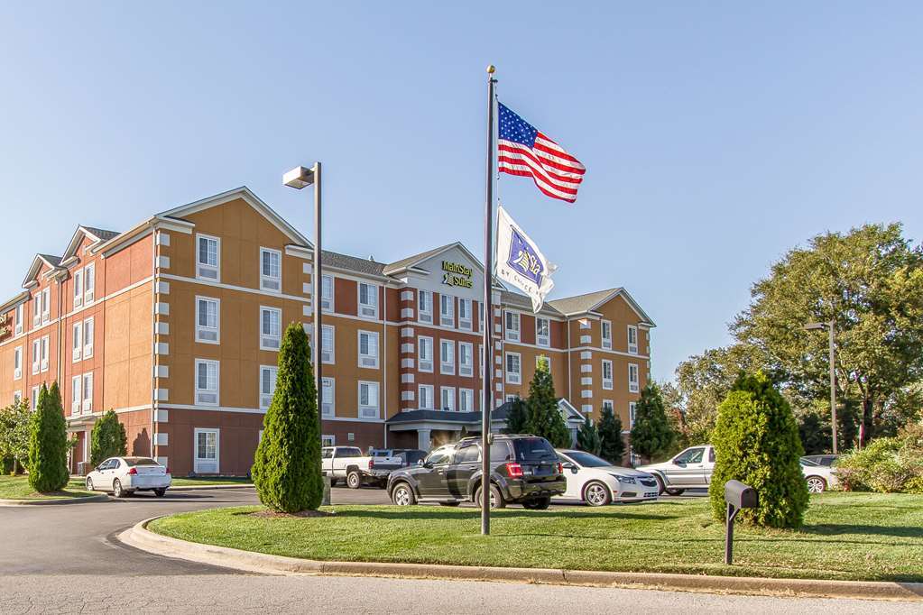 Comfort Suites Clarksville Exteriör bild